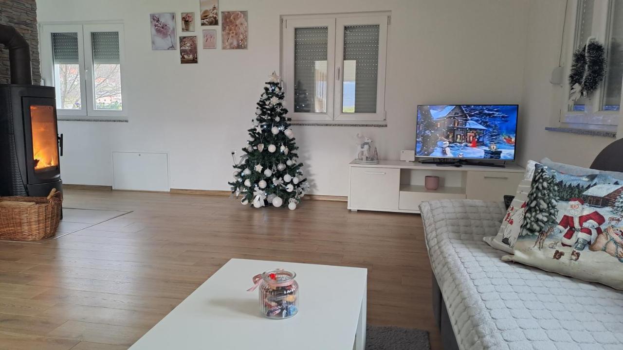 Vikendica Bruse Villa Jaklici Eksteriør billede